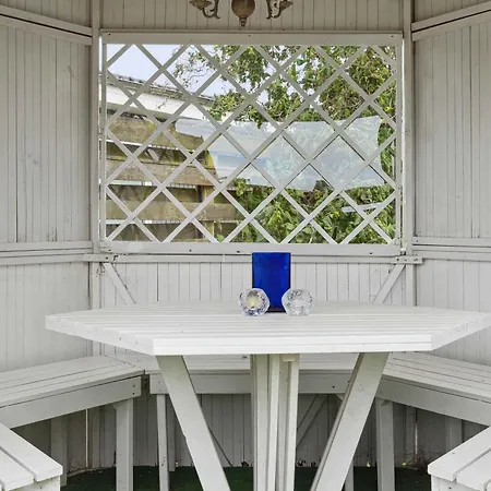 Exuding Coziness And Comfort, Holiday home